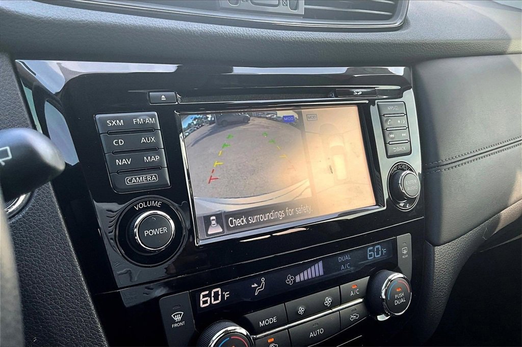 Used 2017 Nissan Rogue SL w/ SL Premium Package image 26