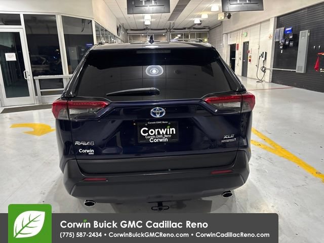 Used 2019 Toyota RAV4 XLE w/ Carpet Mat Package AWD/4WD image 7