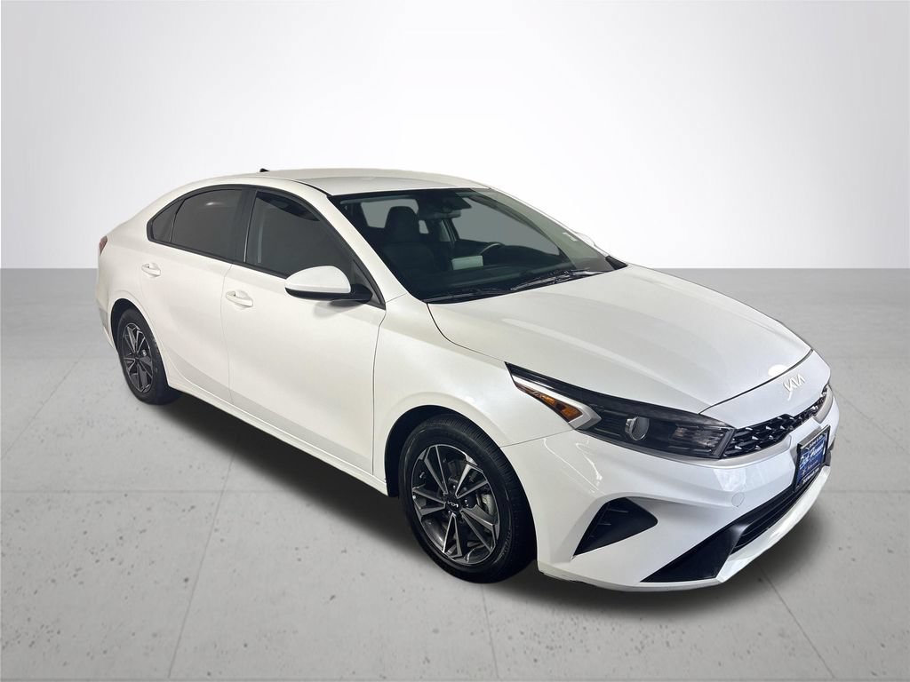 Used 2024 Kia Forte LXS FWD image 4