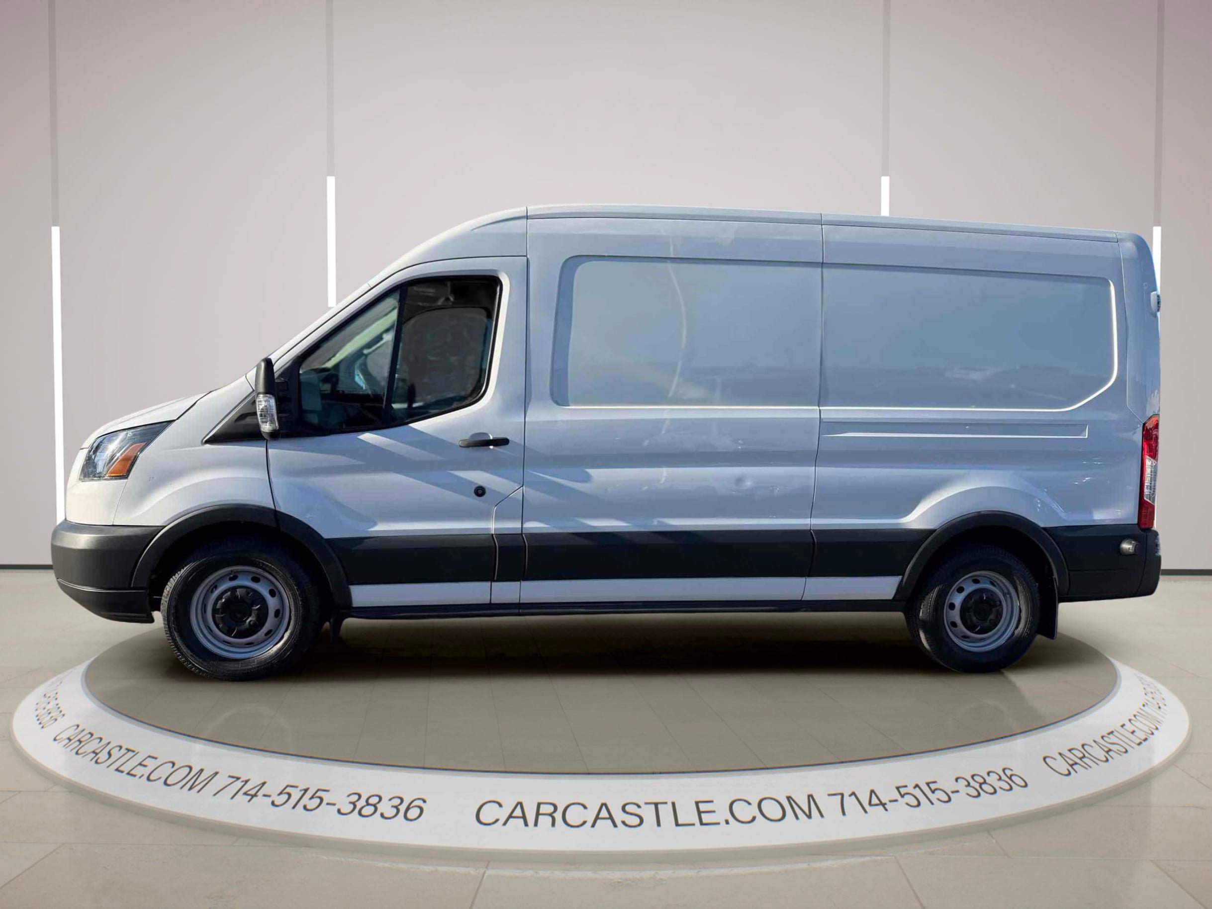 Used 2018 Ford Transit 350 148 Medium Roof RWD image 2
