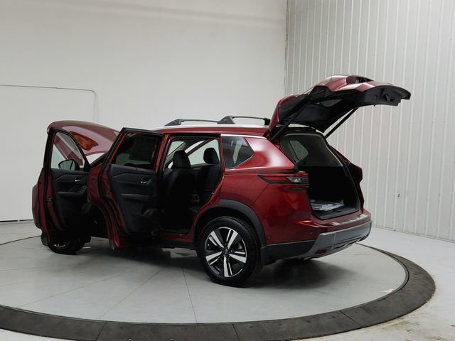 Used 2024 Nissan Rogue SL w/ SL Premium Package FWD image 13