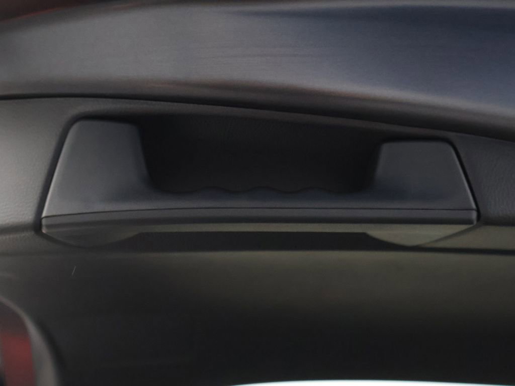 Used 2025 Toyota RAV4 XLE image 22