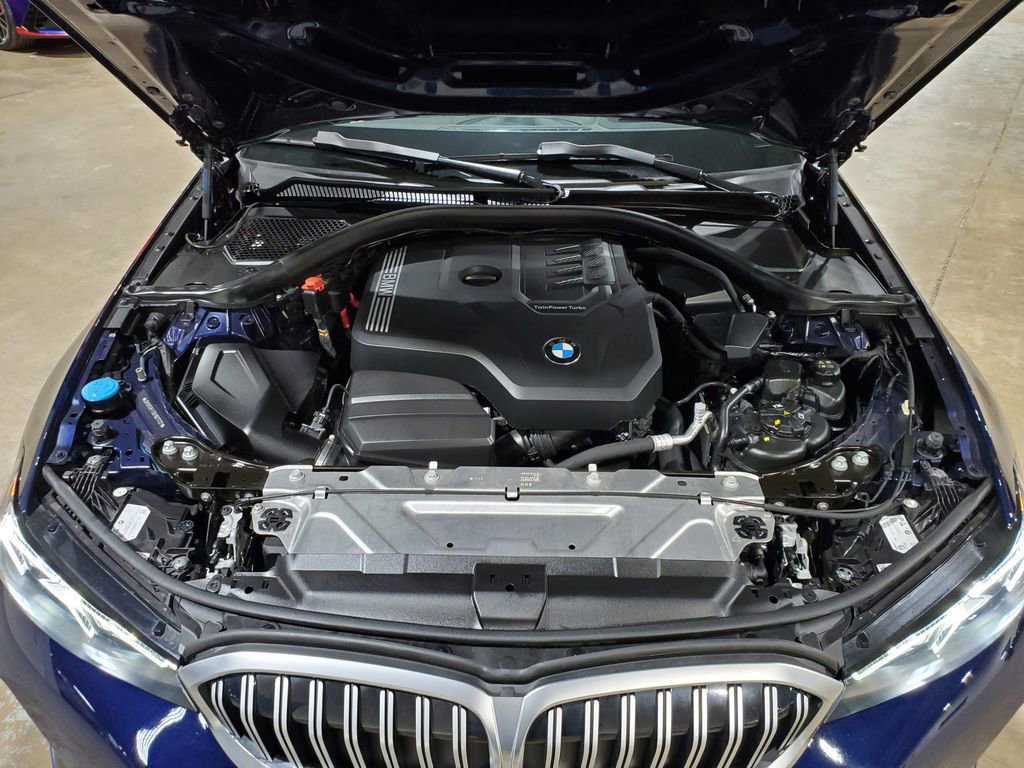 Used 2023 BMW 330i Sedan w/ M Sport Package RWD image 43