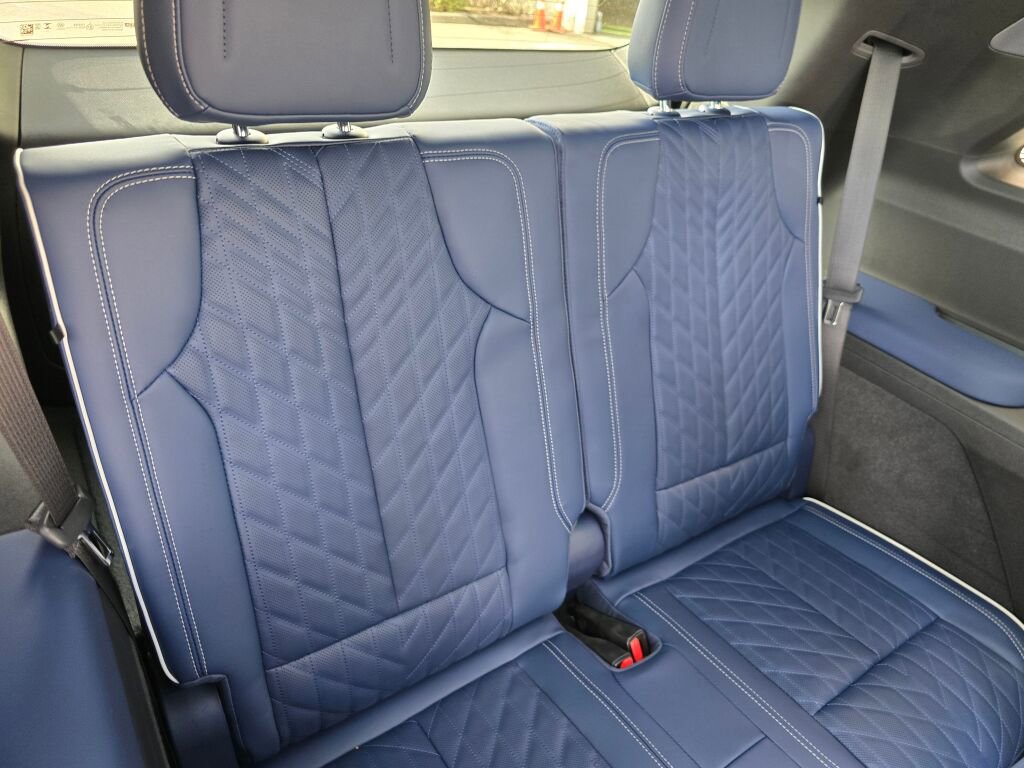 New 2026 Cadillac Vistiq Premium Luxury image 22