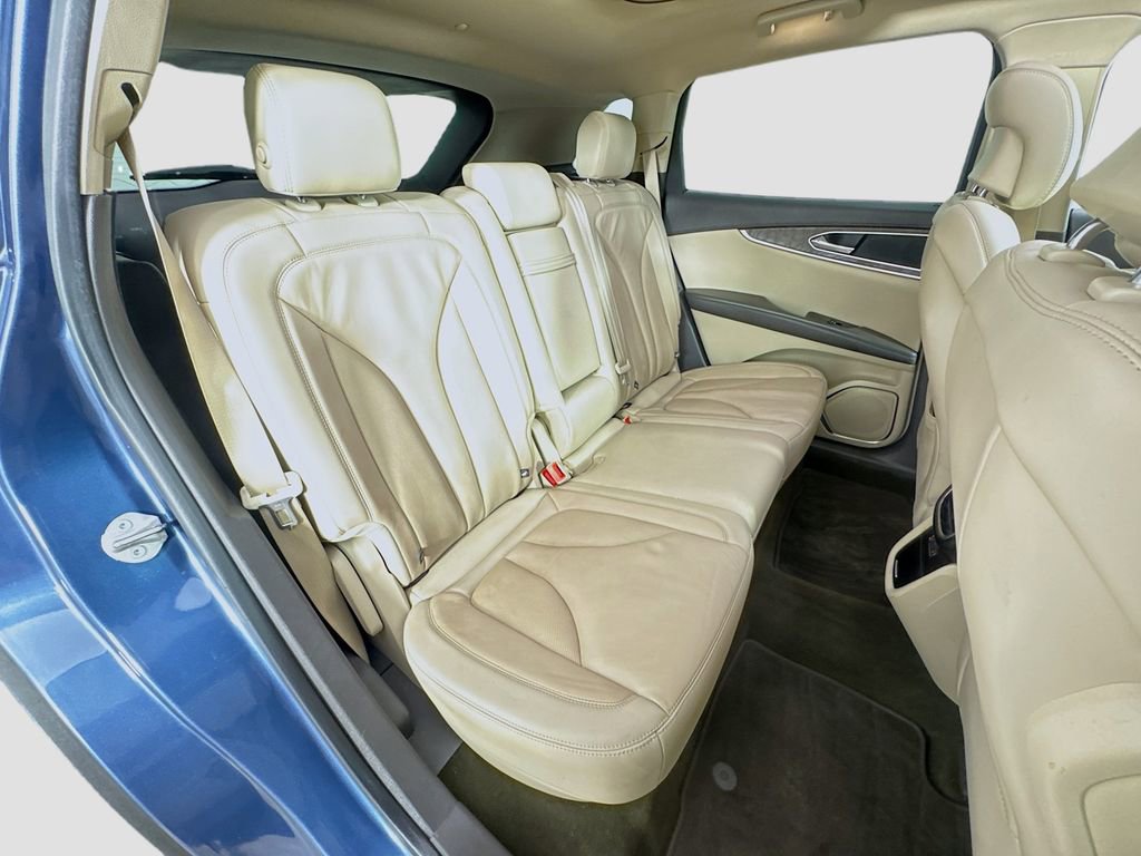 Used 2019 Lincoln Nautilus Select AWD/4WD image 35