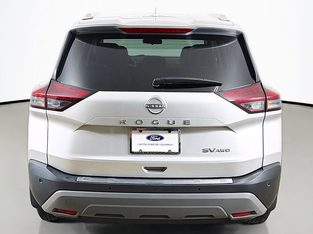 Used 2023 Nissan Rogue SV w/ SV Premium Package image 10