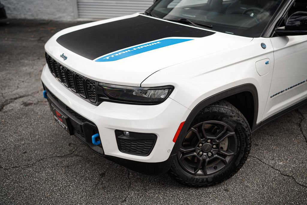 Used 2023 Jeep Grand Cherokee Trailhawk w/ Advanced Protech Group II AWD/4WD image 2