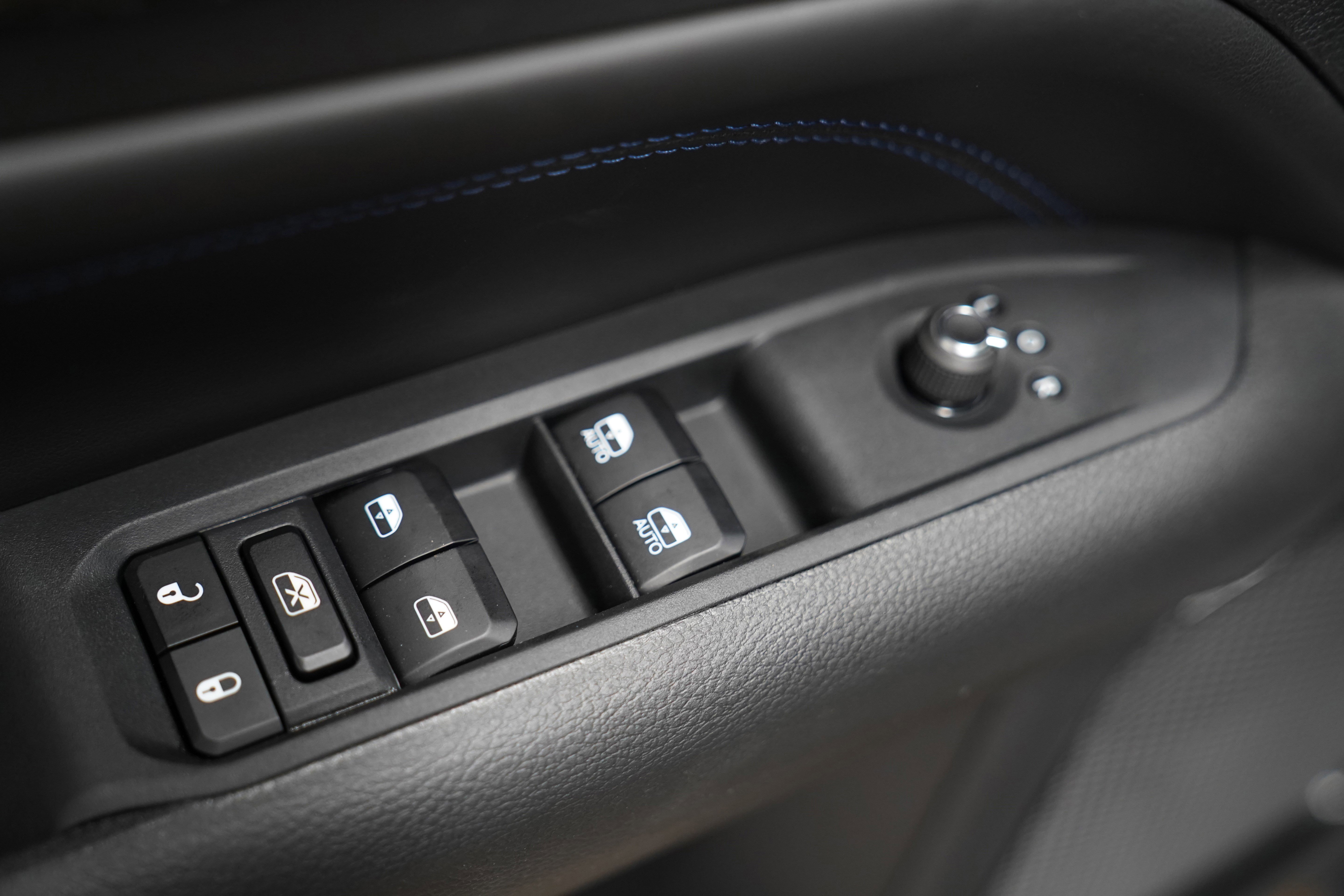 New 2026 Jeep Compass Latitude image 17