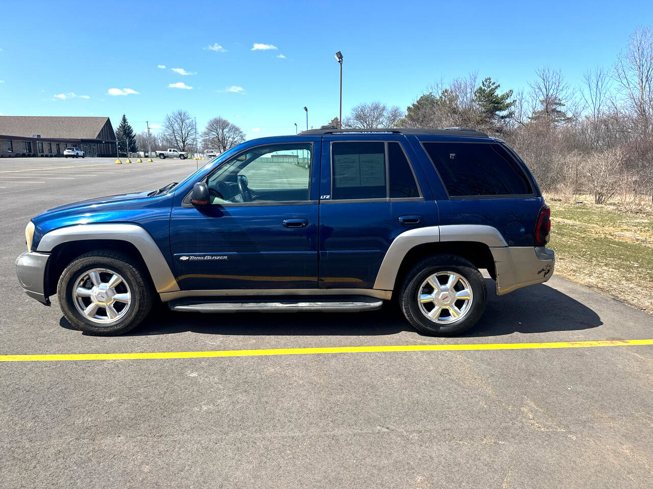 Used 2003 Chevrolet TrailBlazer LTZ image 8