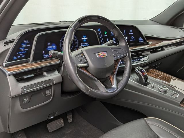 Certified 2024 Cadillac Escalade Premium Luxury image 9