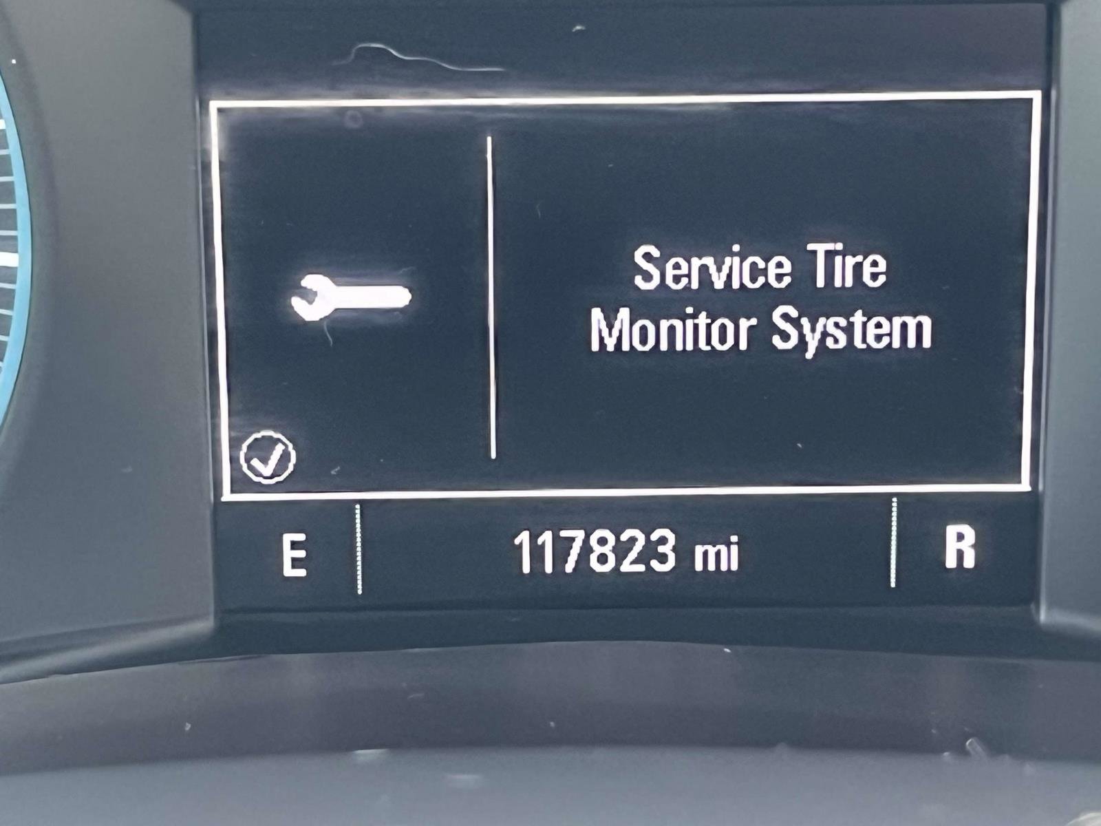 Used 2020 Chevrolet Equinox LS FWD image 20