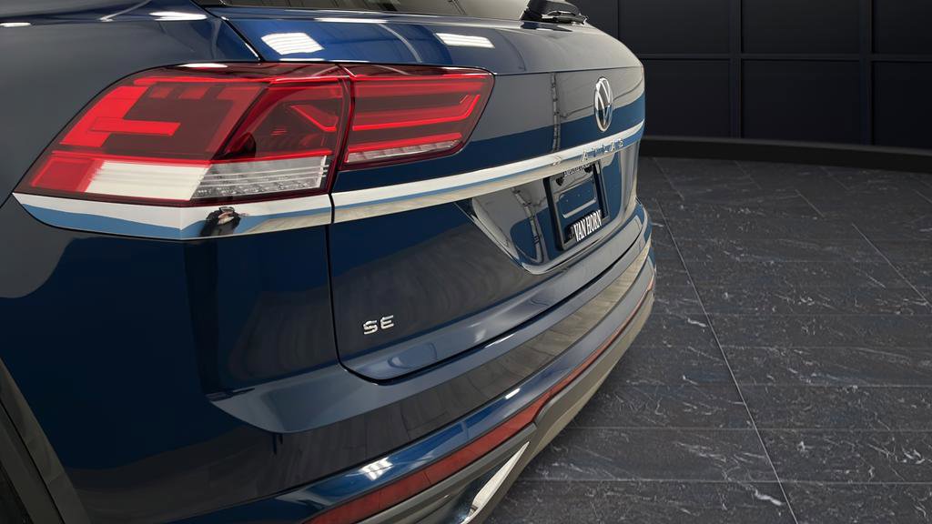 Used 2022 Volkswagen Atlas Cross Sport SE image 33