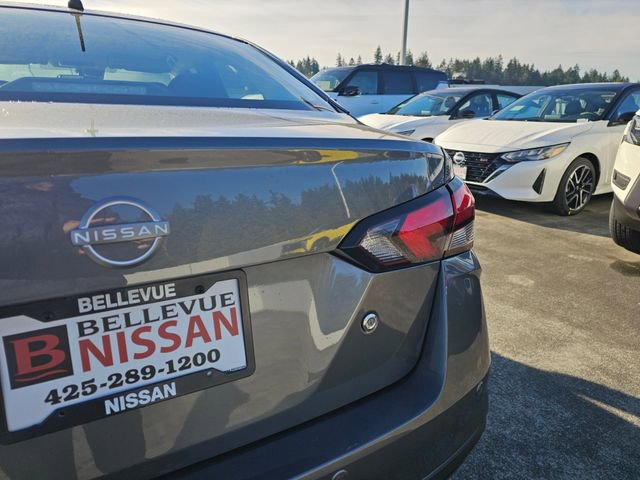 New 2025 Nissan Versa S w/ Trunk Package FWD image 12