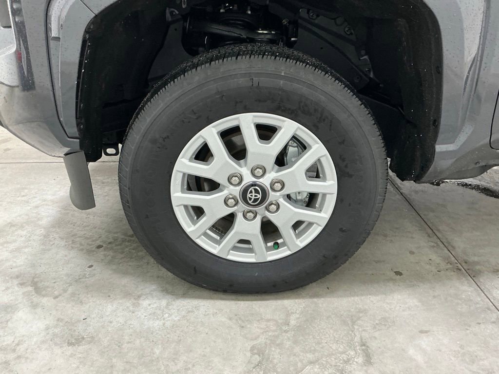 Used 2025 Toyota Tacoma SR5 w/ SR5 Upgrade Package image 8