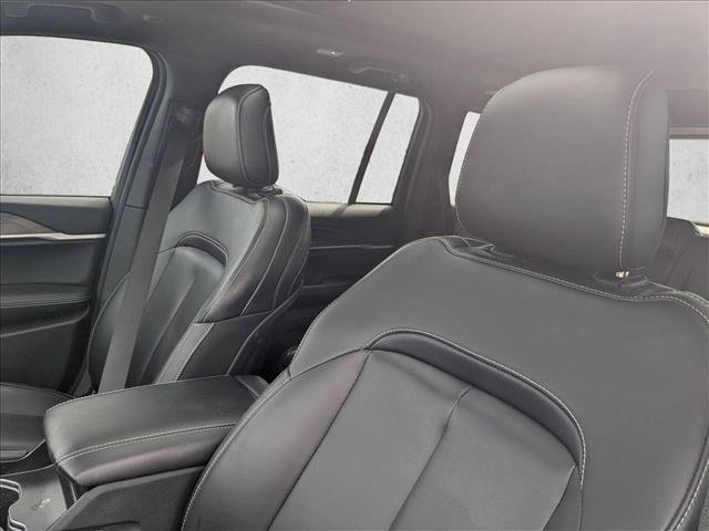 Certified 2025 Jeep Grand Cherokee Limited AWD/4WD image 14