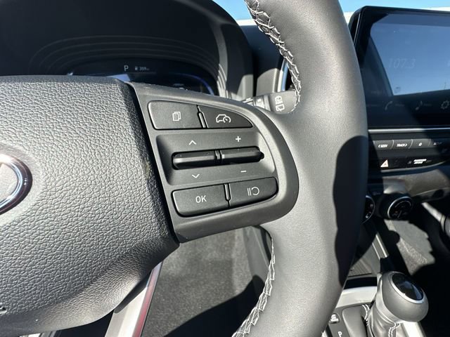 New 2026 Hyundai Venue SEL FWD image 32