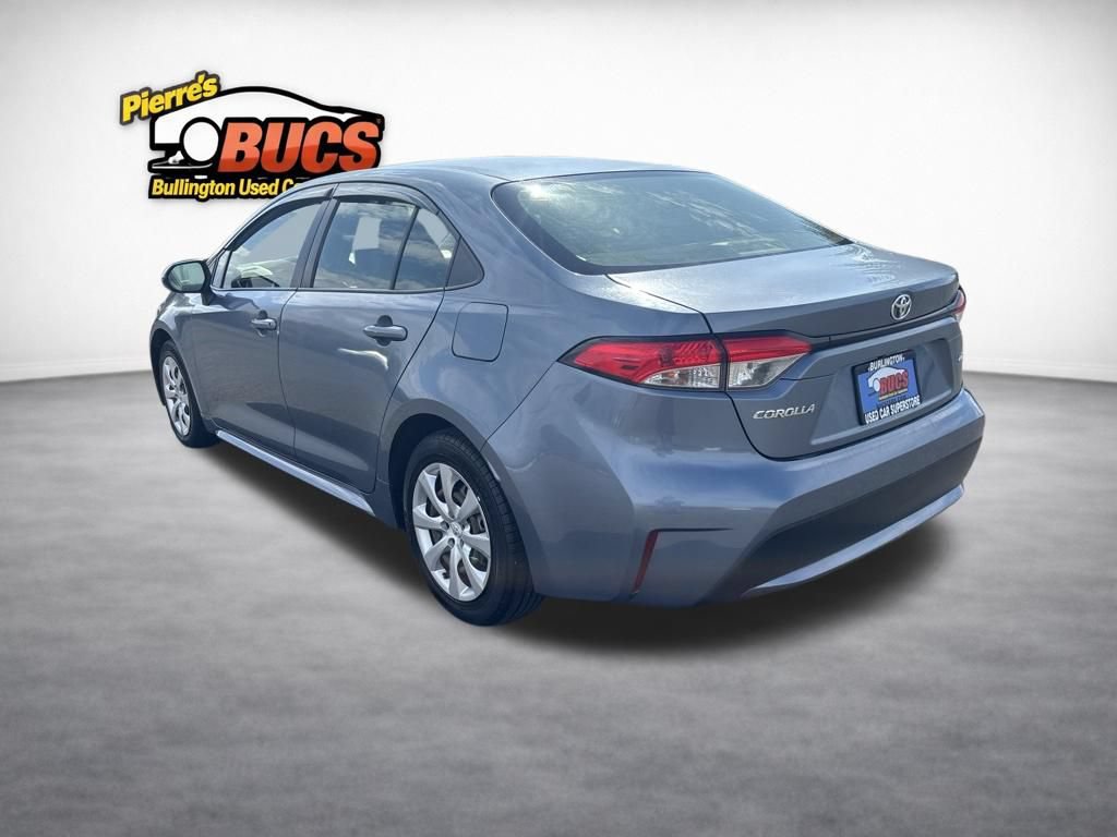 Used 2020 Toyota Corolla LE FWD image 3
