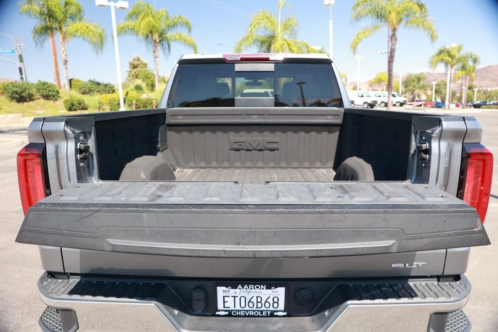 Used 2022 GMC Sierra 1500 SLT w/ SLT Premium Package AWD/4WD image 40