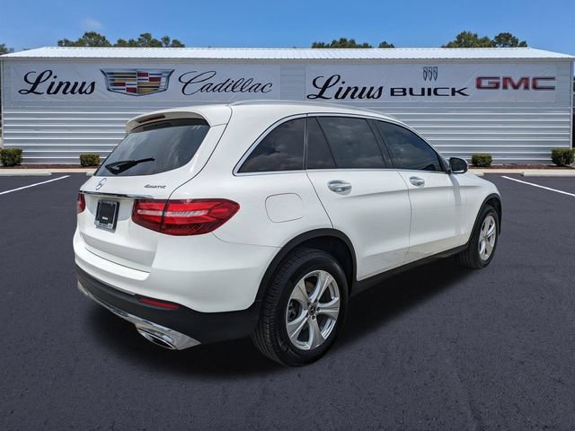 Used 2018 Mercedes-Benz GLC 300 4MATIC image 4