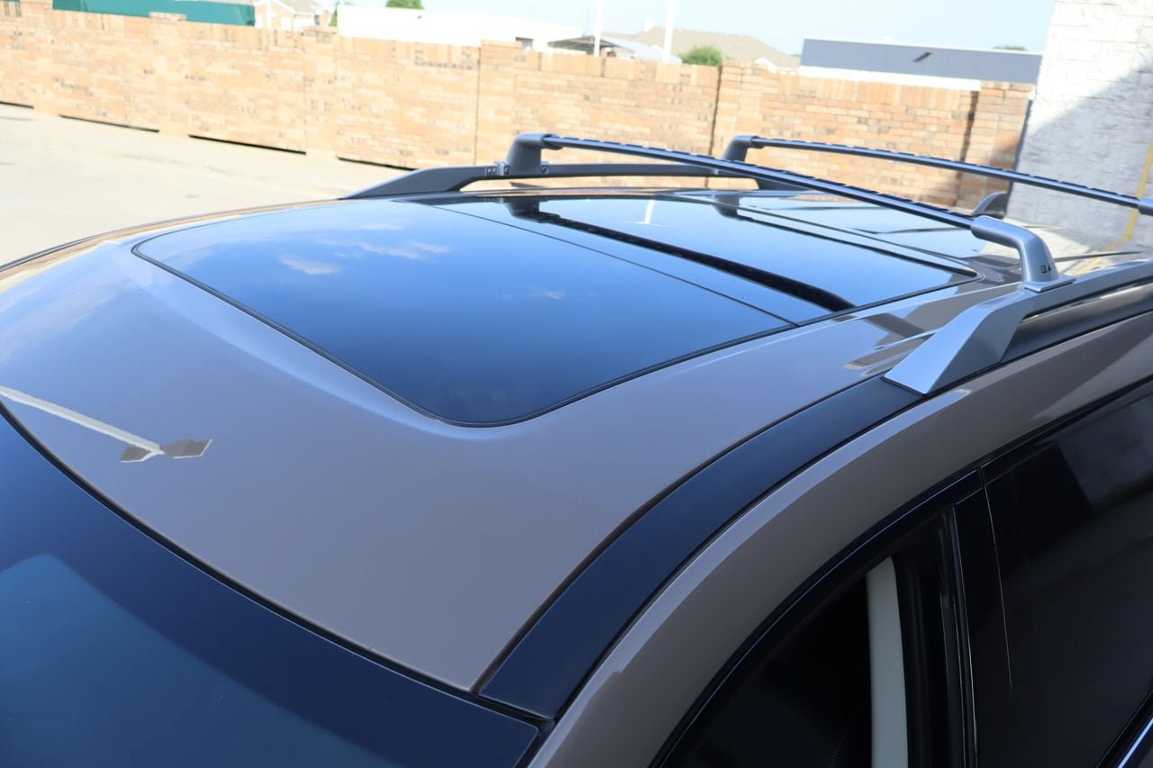 Used 2025 Nissan Pathfinder Platinum FWD image 4