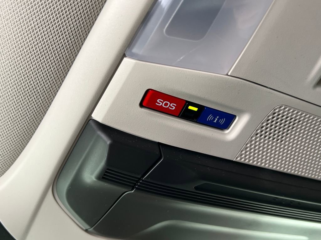 Certified 2023 Subaru Ascent Limited w/ Technology Package image 43