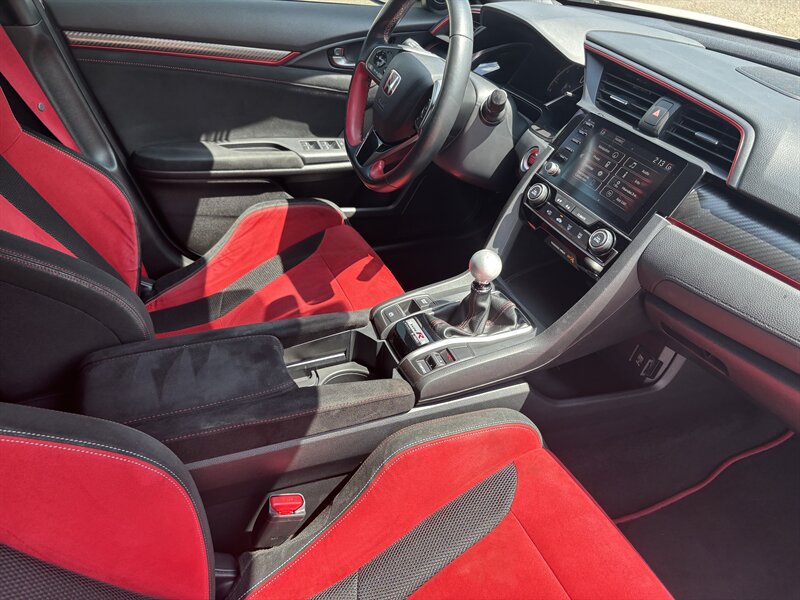 Used 2019 Honda Civic Type R image 39