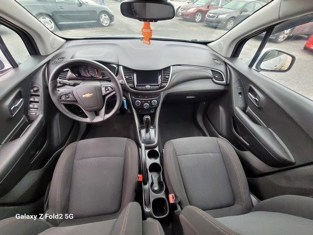 Used 2020 Chevrolet Trax LS w/ Tint and Cruise Package image 15