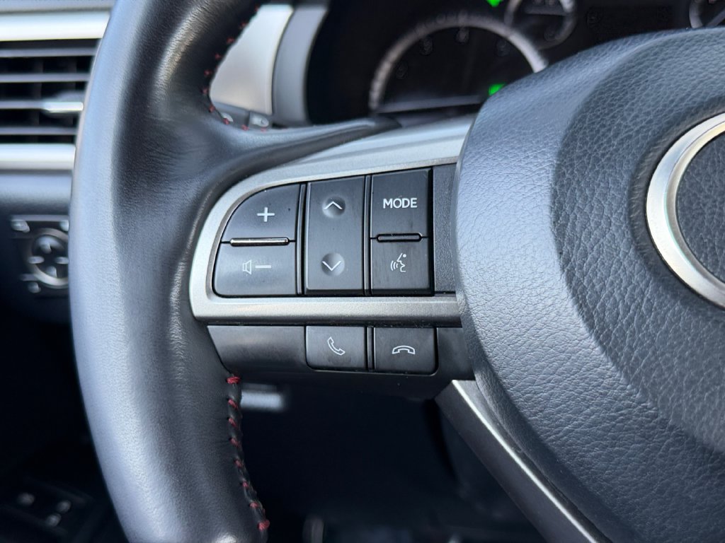 Used 2023 Lexus GX 460 Luxury w/ Sport Design Package AWD/4WD image 20