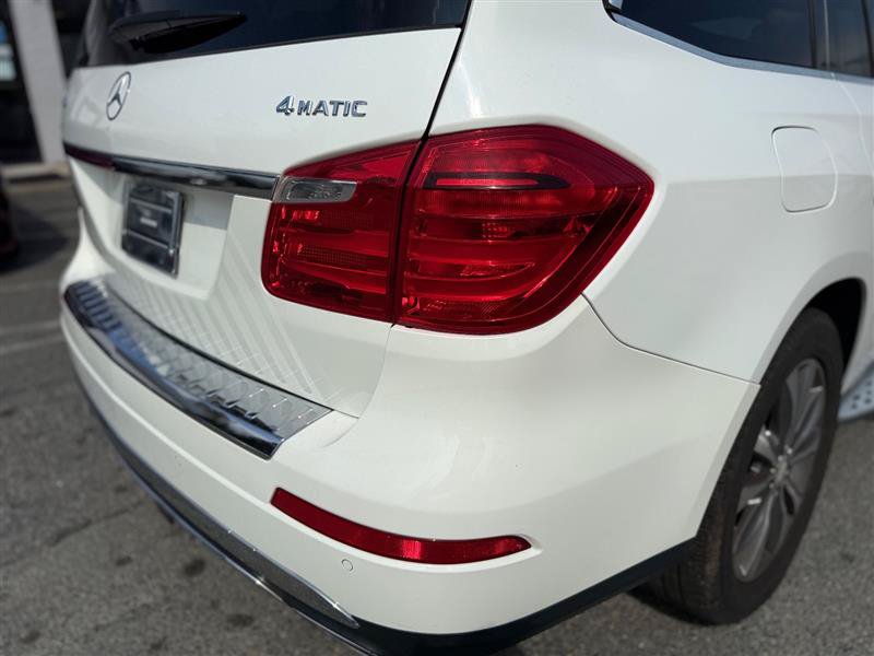 Used 2015 Mercedes-Benz GL 450 4MATIC image 26