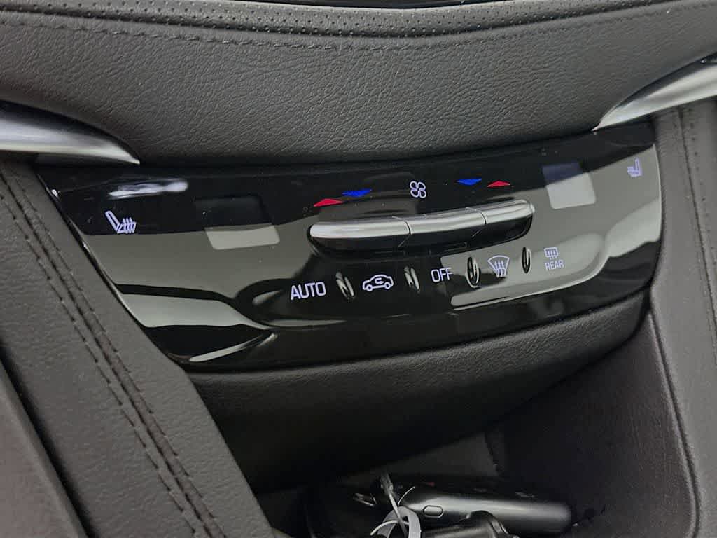 Used 2024 Cadillac XT5 Premium Luxury AWD/4WD image 18