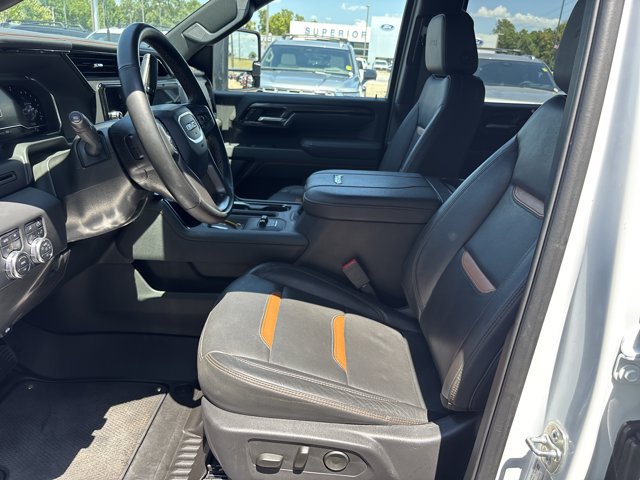 Used 2025 GMC Sierra 2500 AT4 AWD/4WD image 16