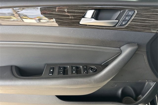 Used 2015 Hyundai Sonata Limited w/ Option Group 06 image 14