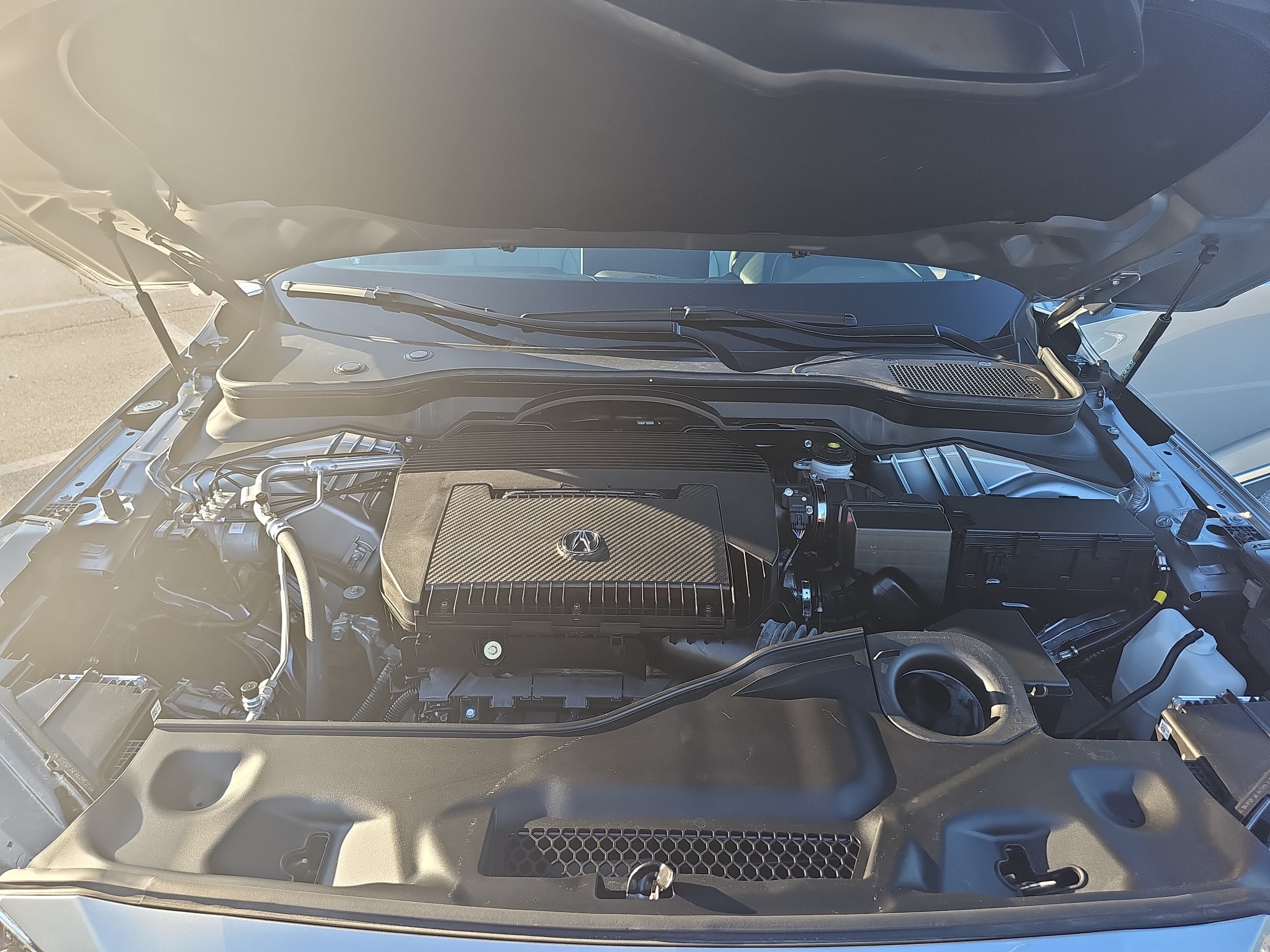 Certified 2025 Acura MDX FWD w/ Technology Package image 31