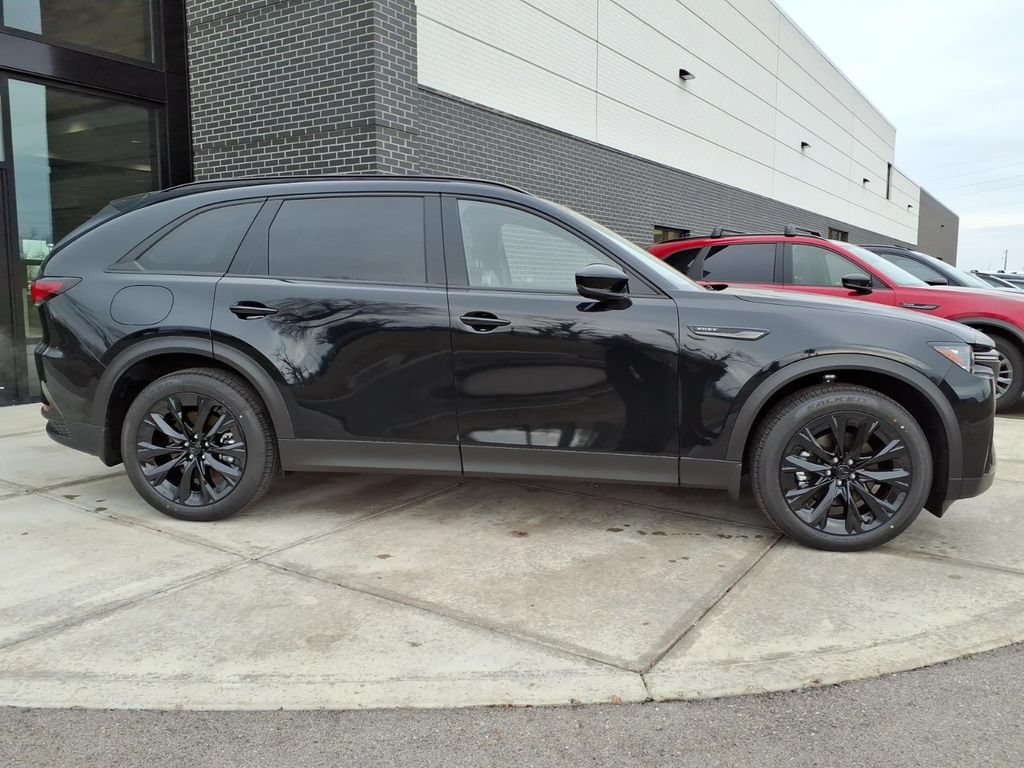 New 2026 MAZDA CX-90 Plug-In Hybrid w/Premium Sport AWD/4WD image 9