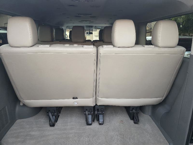 Used 2018 Nissan NV 3500 SL image 30