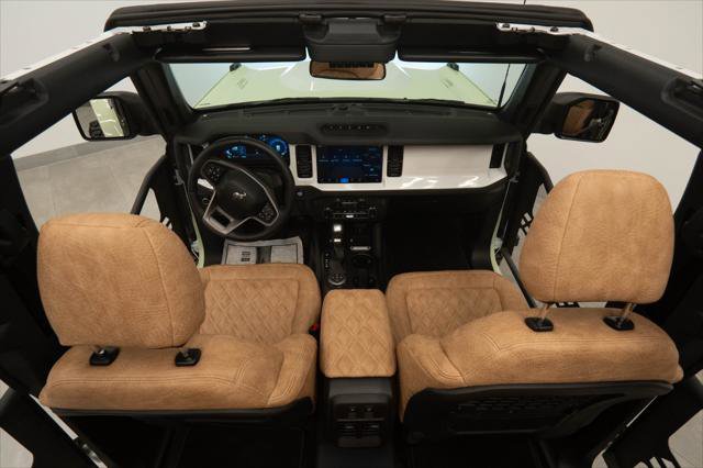 Used 2025 Ford Bronco Badlands AWD/4WD image 46