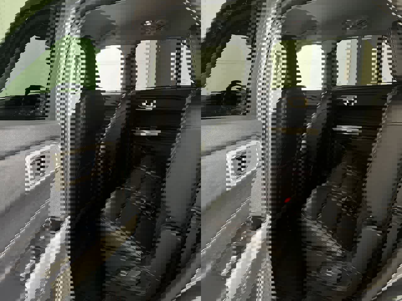 Used 2023 Ford Explorer XLT w/ Equipment Group 202A image 24