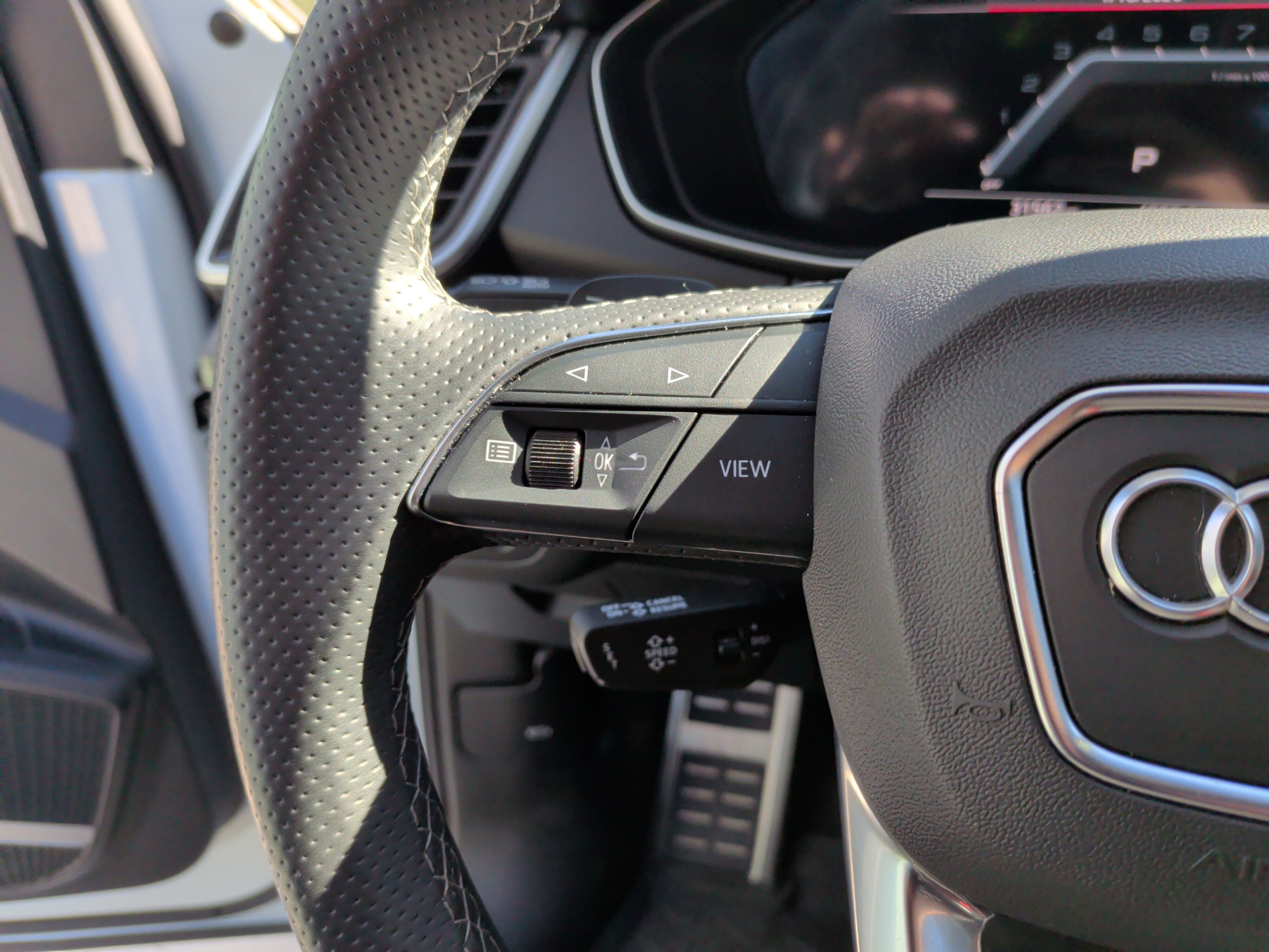 Used 2024 Audi SQ5 Premium Plus w/ Premium Plus Package image 19