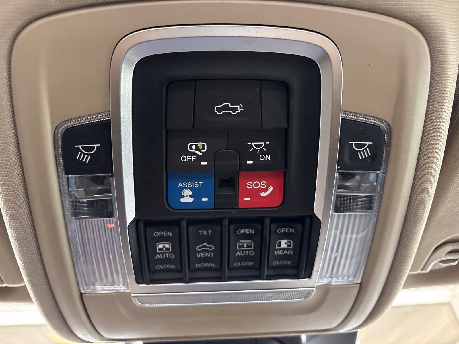 Used 2019 RAM 1500 Limited AWD/4WD image 24