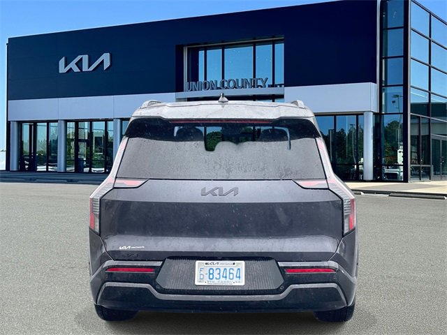 New 2026 Kia EV9 Land w/ Nightfall Edition Package image 5