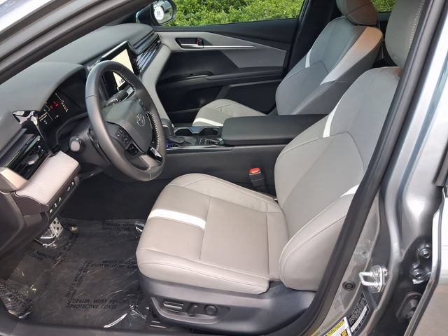Used 2026 Toyota Camry SE FWD image 12