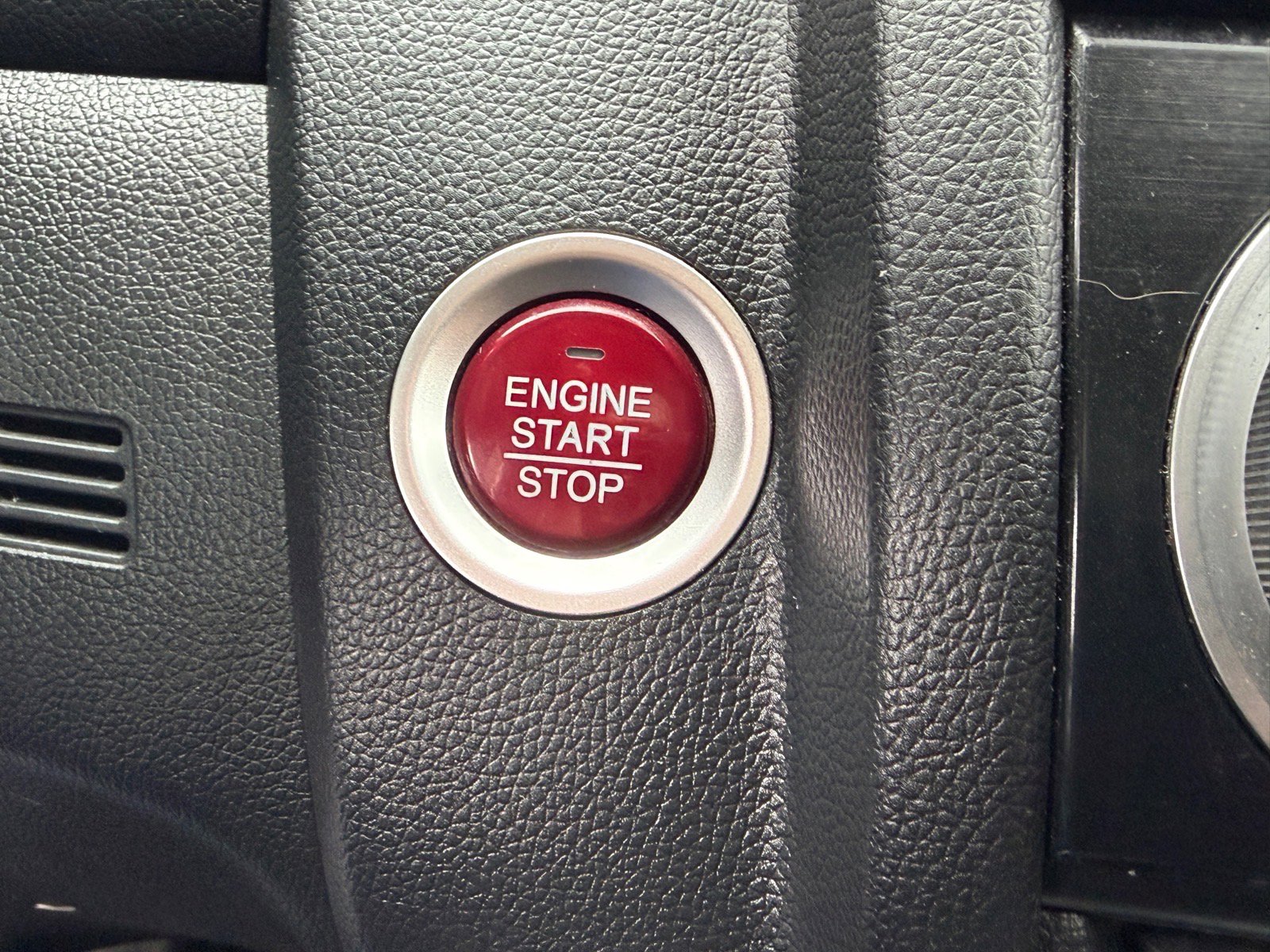 Used 2015 Honda Fit EX-L image 28