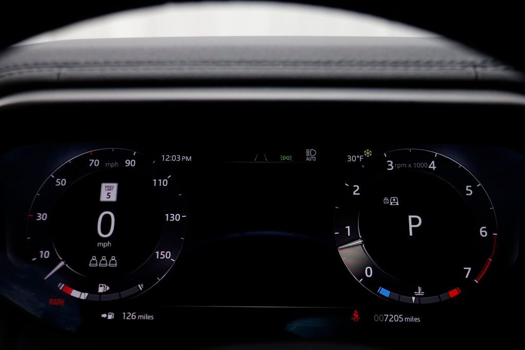 Used 2025 Land Rover Range Rover Sport SE image 7