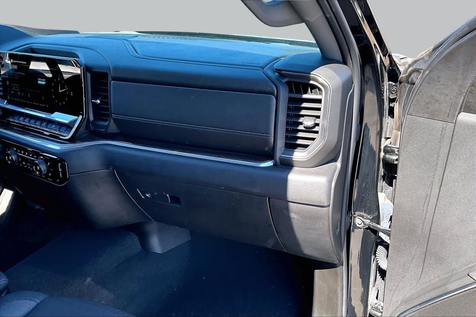 Used 2026 Chevrolet Silverado 1500 LT RWD image 19