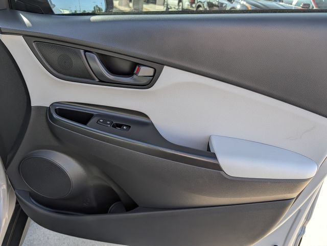 Used 2023 Hyundai Kona SEL FWD image 31