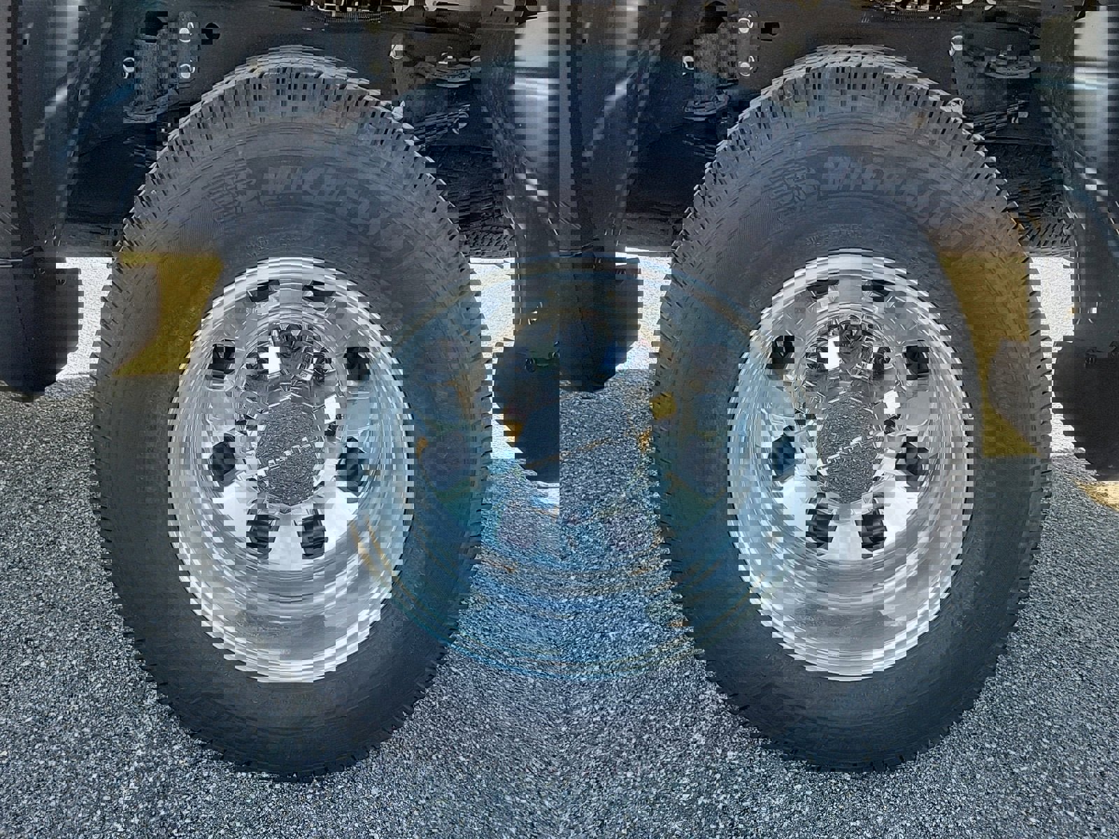 Used 2025 GMC Sierra 3500 Denali w/ Denali Reserve Package image 9