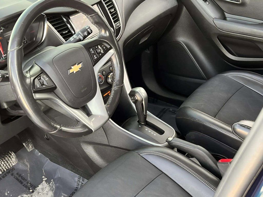 Used 2019 Chevrolet Trax LT w/ LT Convenience Package image 15
