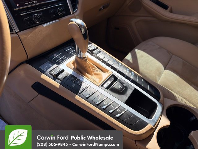 Used 2015 Porsche Macan S AWD/4WD image 23