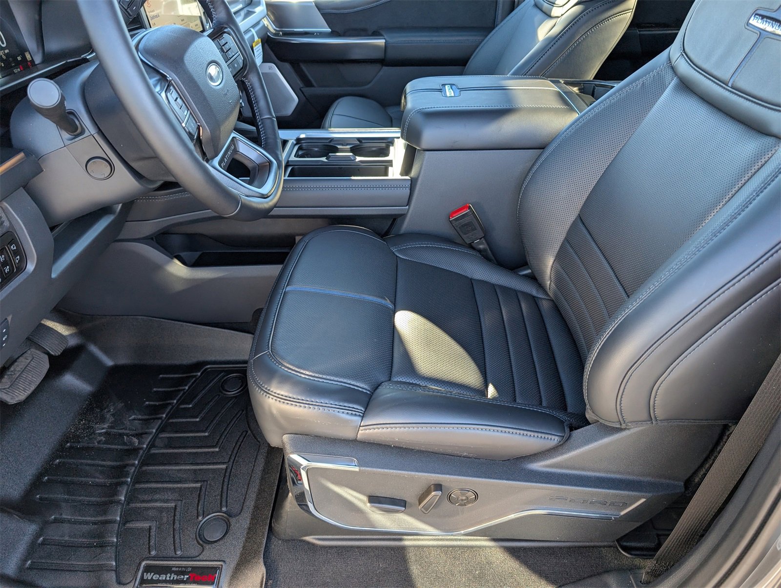 New 2026 Ford F250 Platinum image 14