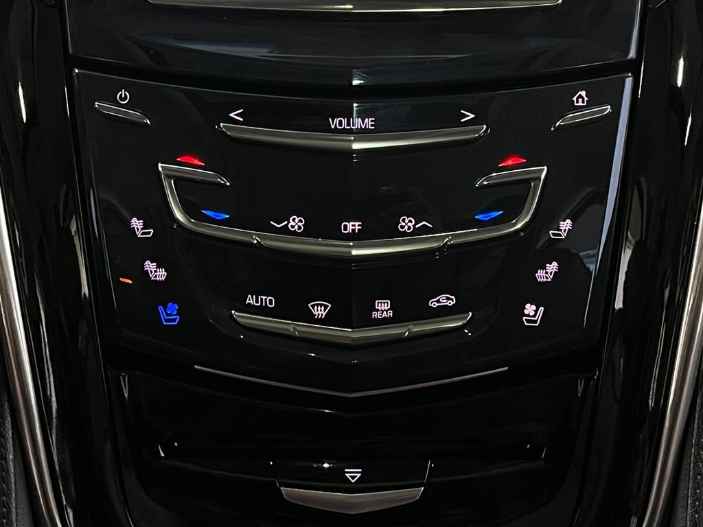 Used 2018 Cadillac Escalade Premium Luxury image 28